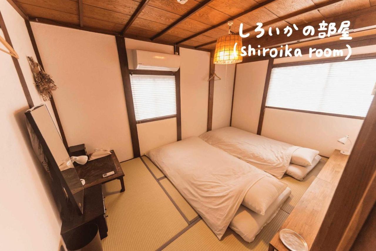 Book & Guesthouse Hitotomaru 丰冈市 外观 照片