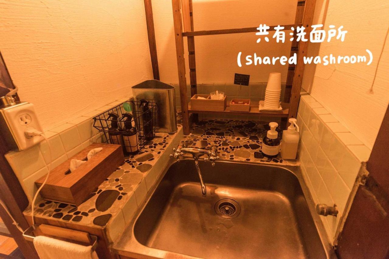 Book & Guesthouse Hitotomaru 丰冈市 外观 照片