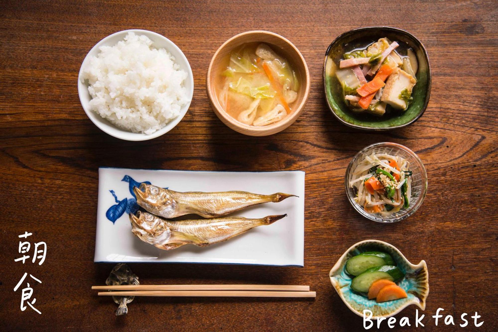 Book & Guesthouse Hitotomaru 丰冈市 外观 照片