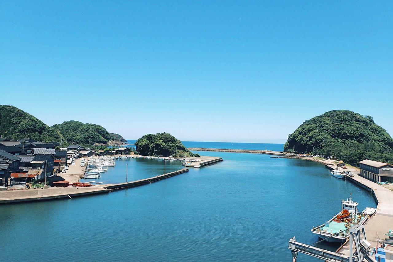 Book & Guesthouse Hitotomaru 丰冈市 外观 照片